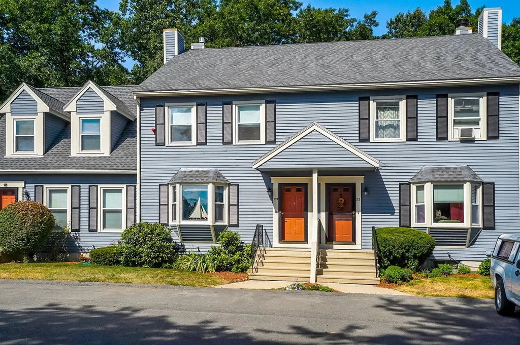 23 Shoalcreek Road Hudson NH 03051