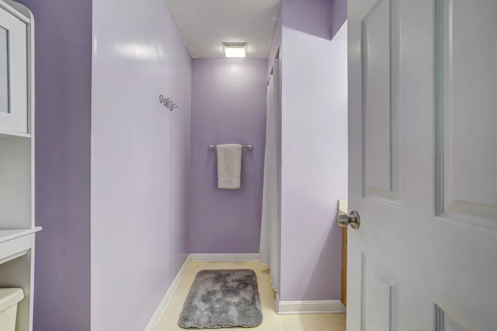 23 Shoalcreek Road Hudson NH 03051
