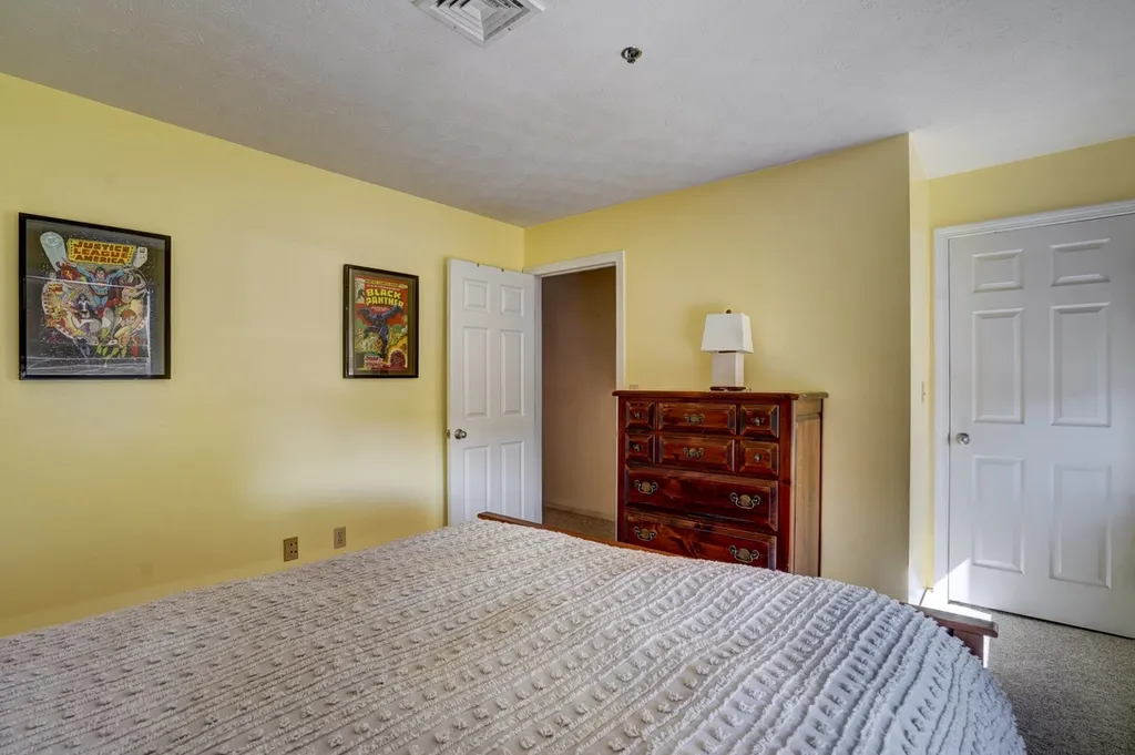 23 Shoalcreek Road Hudson NH 03051