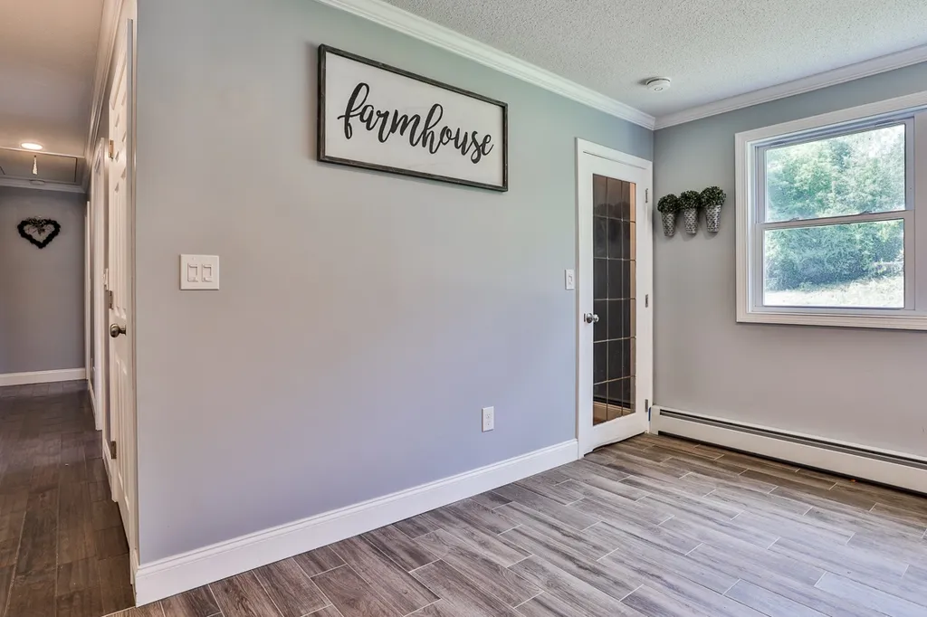 81 Rockingham Road Londonderry NH 03053