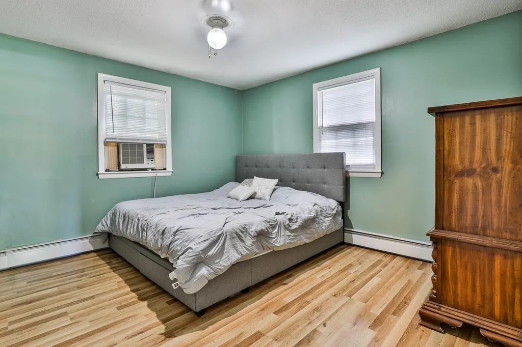 81 Rockingham Road Londonderry NH 03053