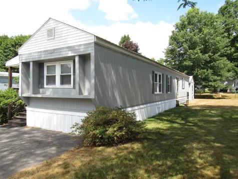 32 Hayes Park Exeter NH 03833