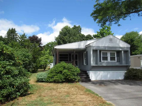 32 Hayes Park Exeter NH 03833