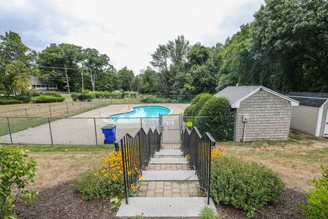 9 Foxtail Lane Goffstown NH 03045