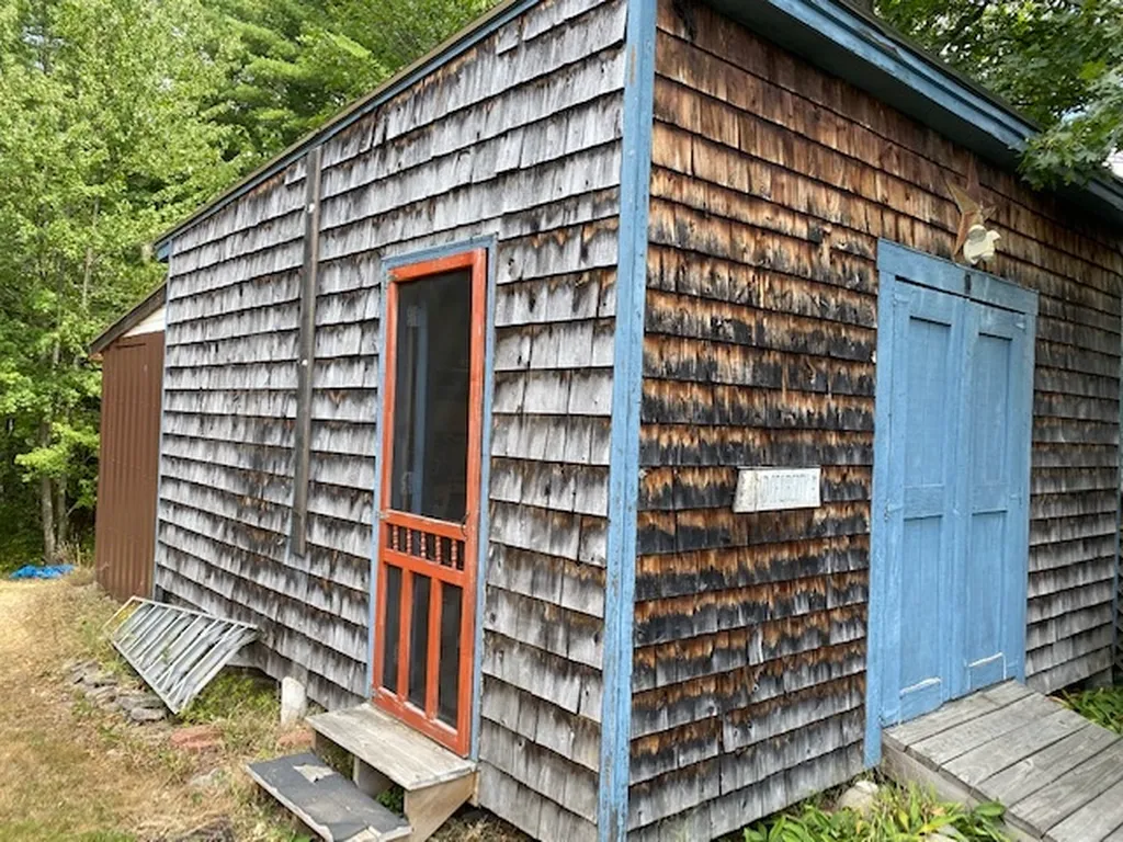 49 Flat Rock Bridge Road Rochester NH 03868