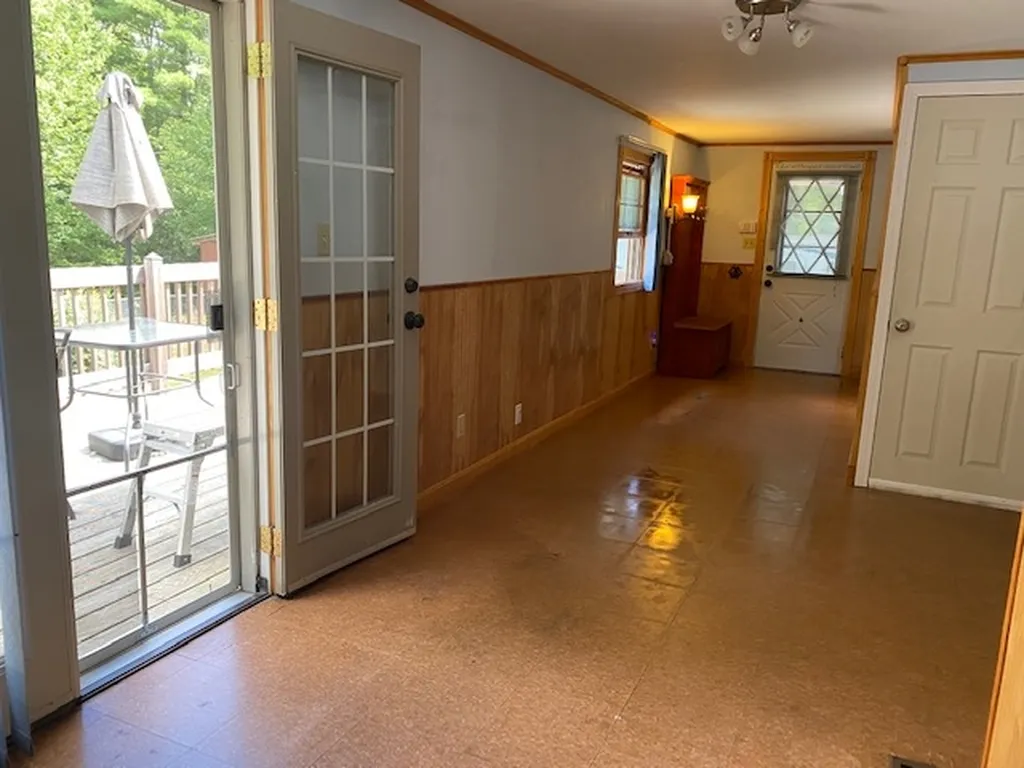 49 Flat Rock Bridge Road Rochester NH 03868