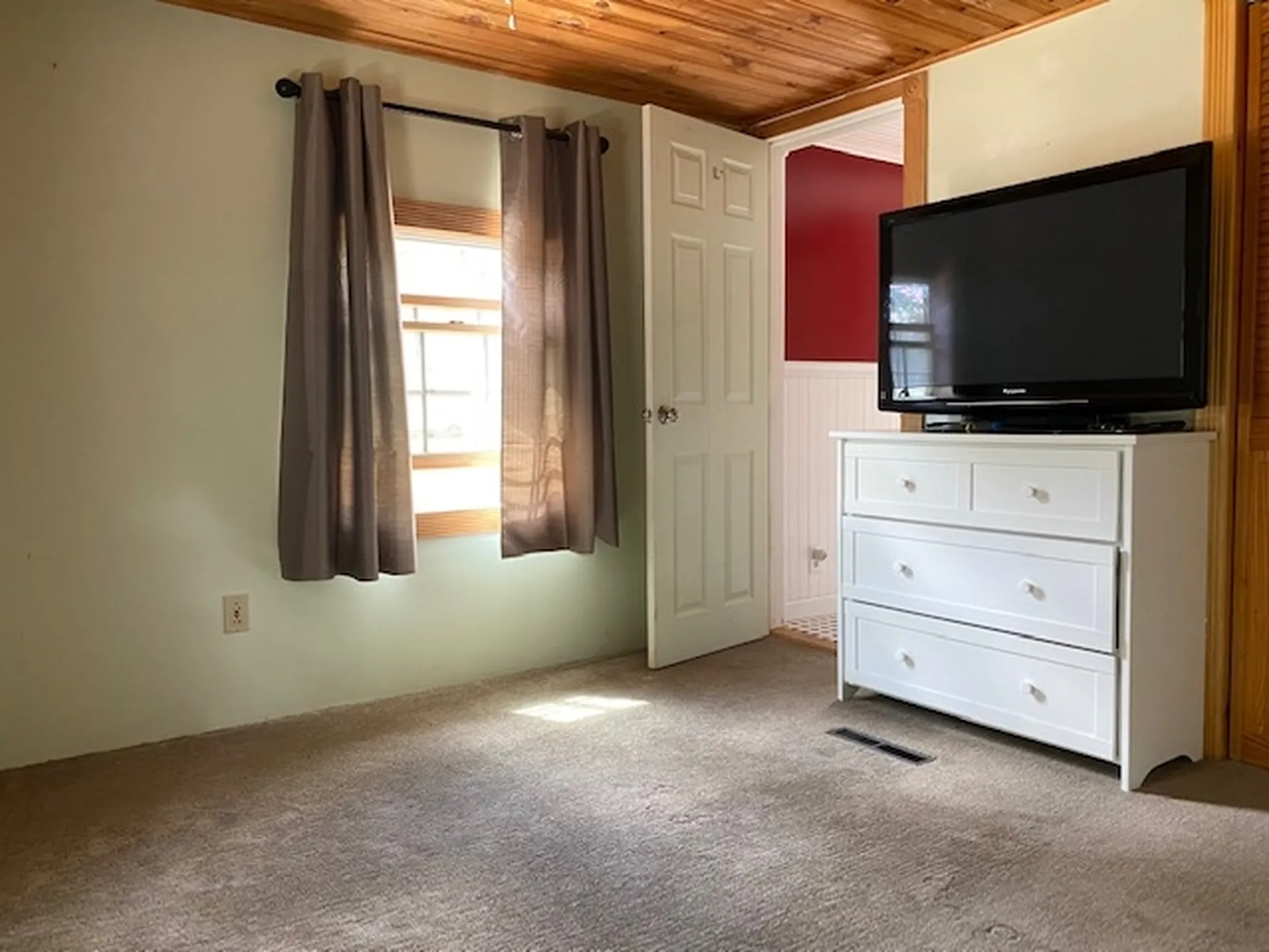 49 Flat Rock Bridge Road Rochester NH 03868