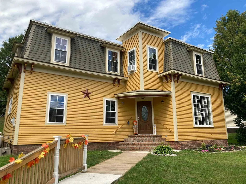 63 Province Street Richford VT 05476