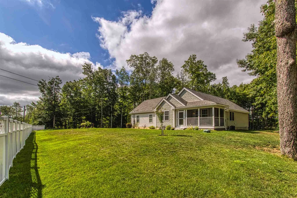 110 Gristmill Road Fremont NH 03044