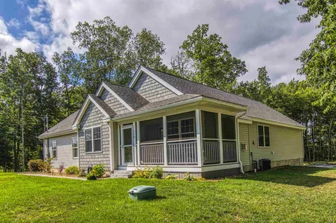110 Gristmill Road Fremont NH 03044
