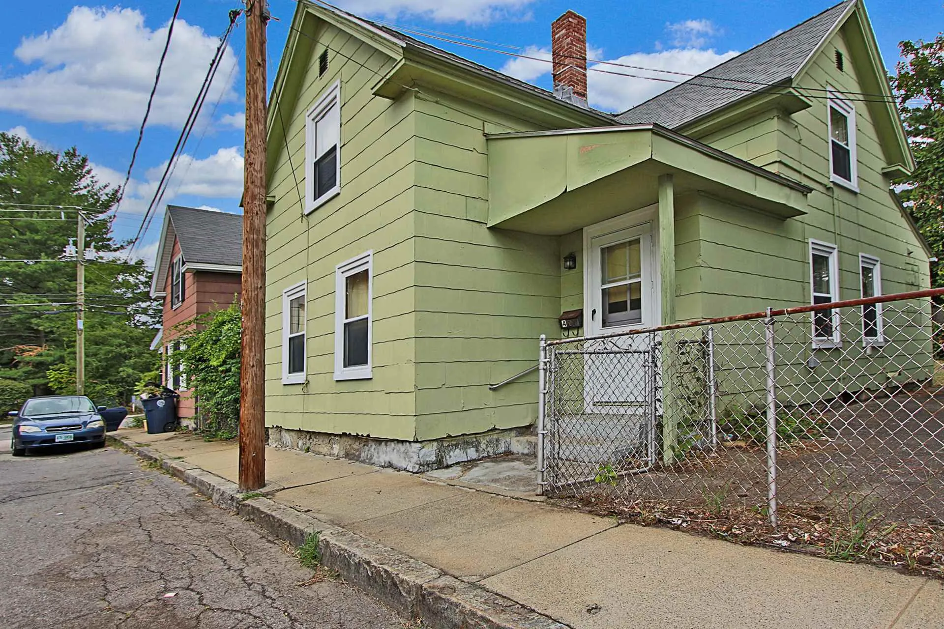 4 Crowley Avenue Nashua NH 03060