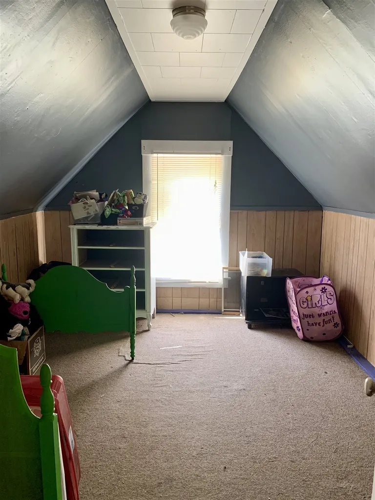 130 W. Bow Street Franklin NH 03235
