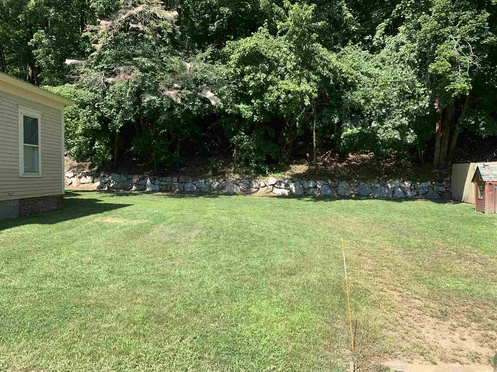 130 W. Bow Street Franklin NH 03235