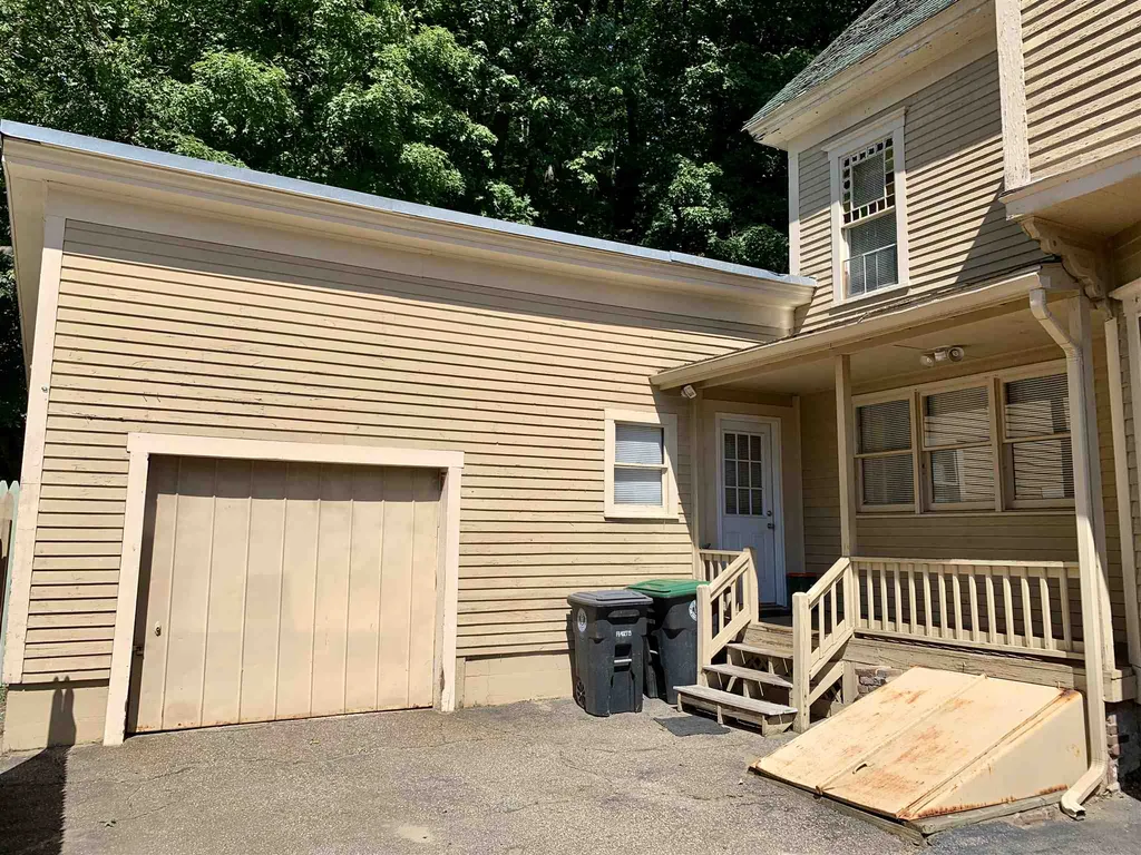 130 W. Bow Street Franklin NH 03235