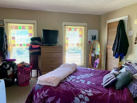 130 W. Bow Street Franklin NH 03235