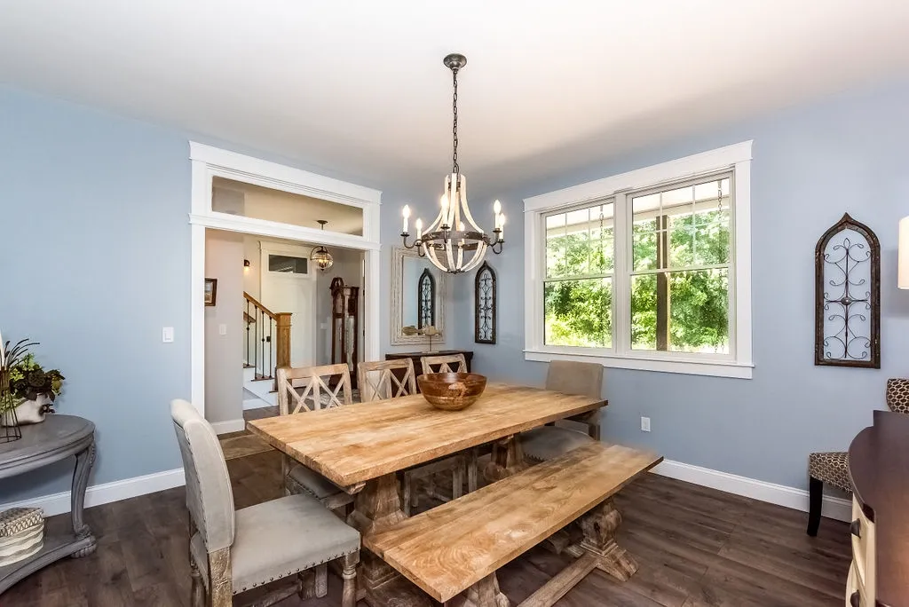 184 Mast Road Lee NH 03861