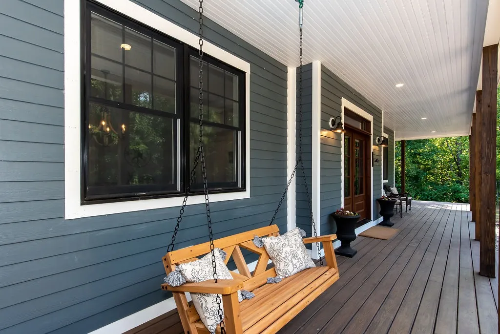 184 Mast Road Lee NH 03861