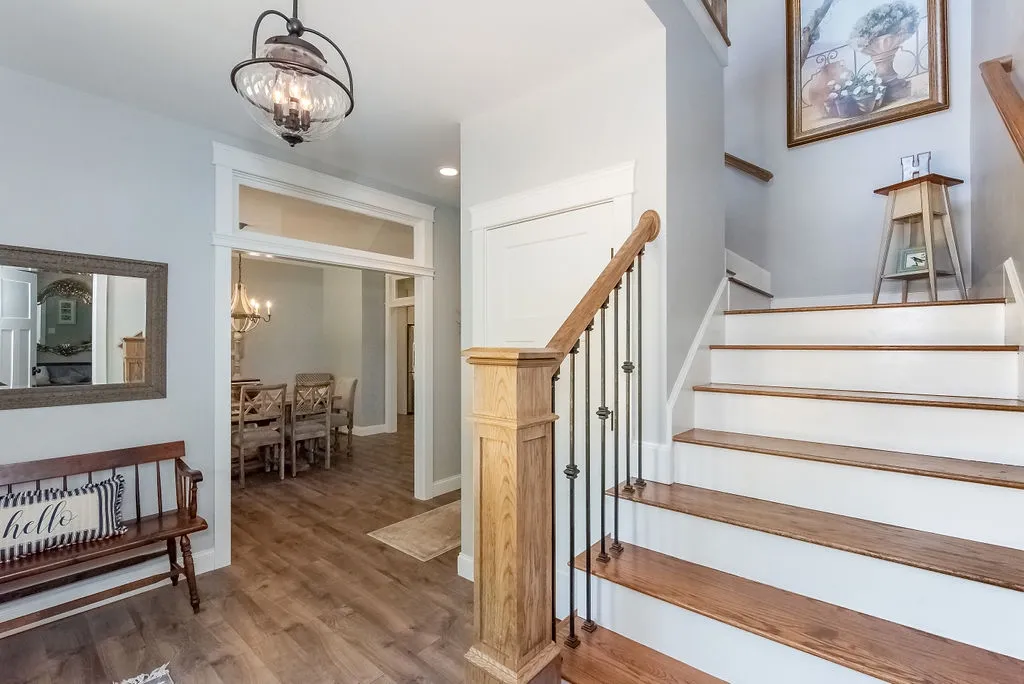 184 Mast Road Lee NH 03861