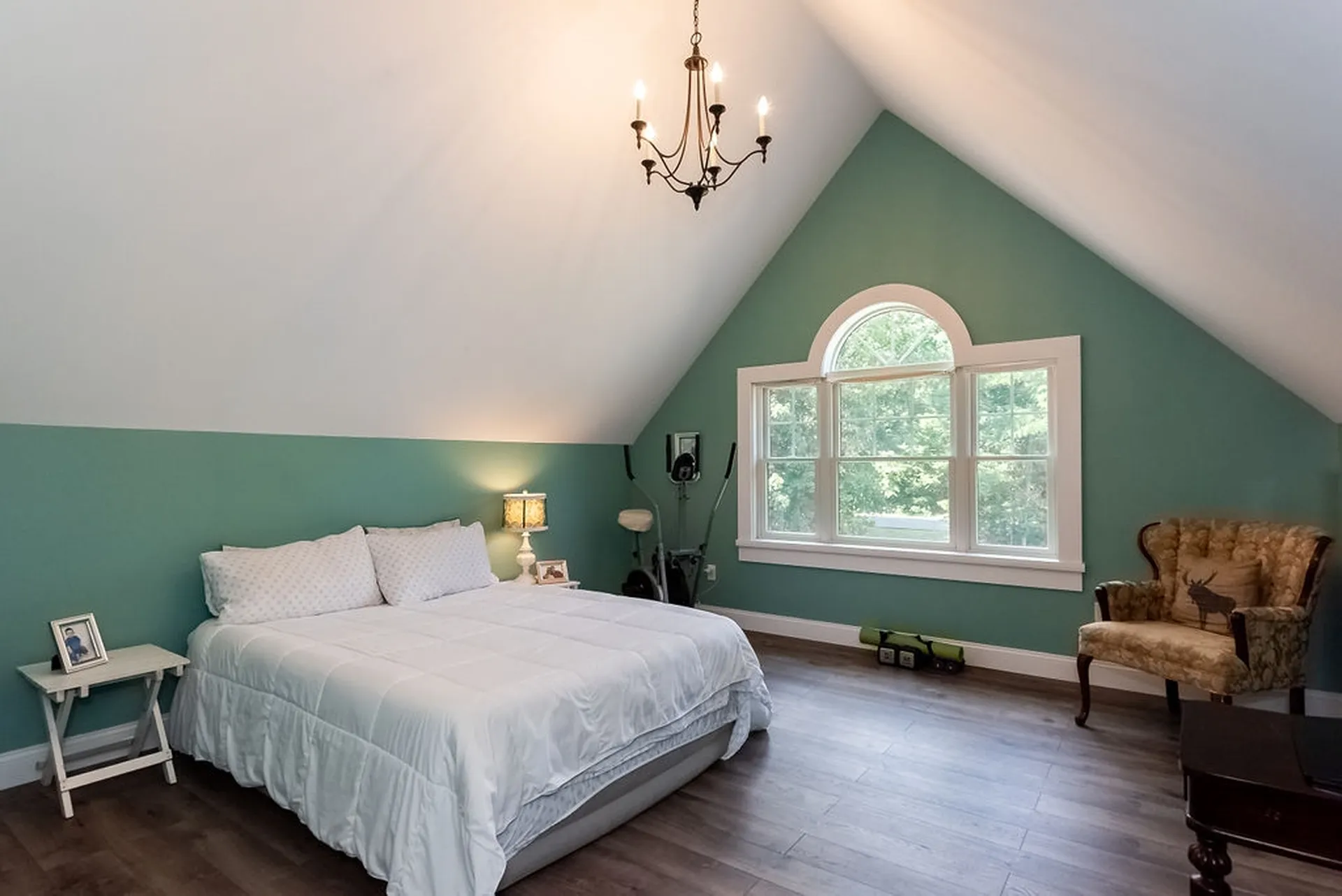 184 Mast Road Lee NH 03861