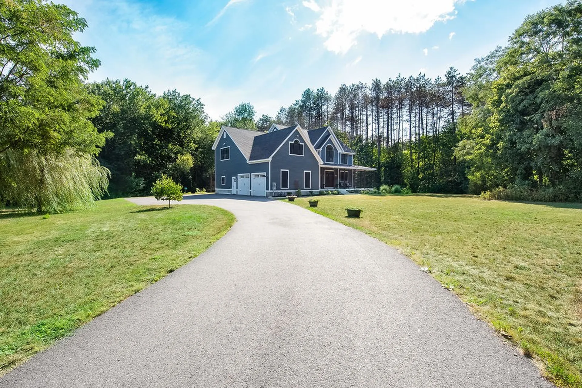 184 Mast Road Lee NH 03861