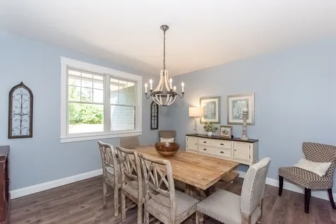 184 Mast Road Lee NH 03861