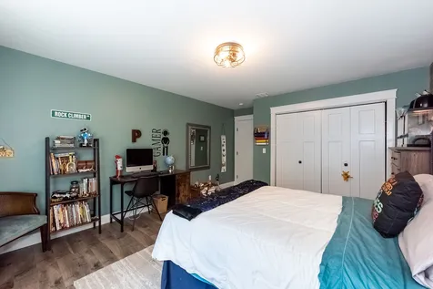 184 Mast Road Lee NH 03861