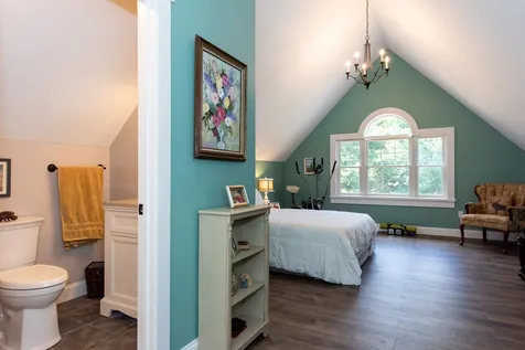 184 Mast Road Lee NH 03861