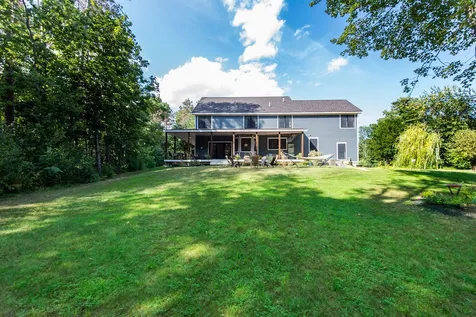 184 Mast Road Lee NH 03861