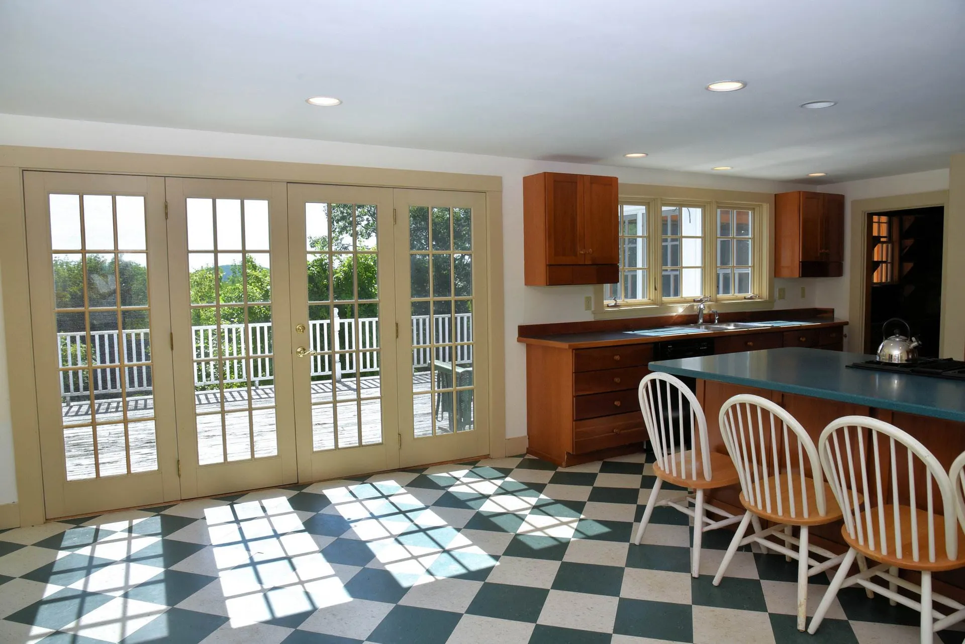 85 Coxboro Road Holderness NH 03245