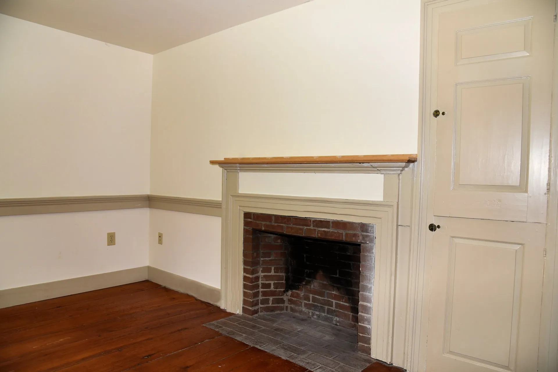85 Coxboro Road Holderness NH 03245
