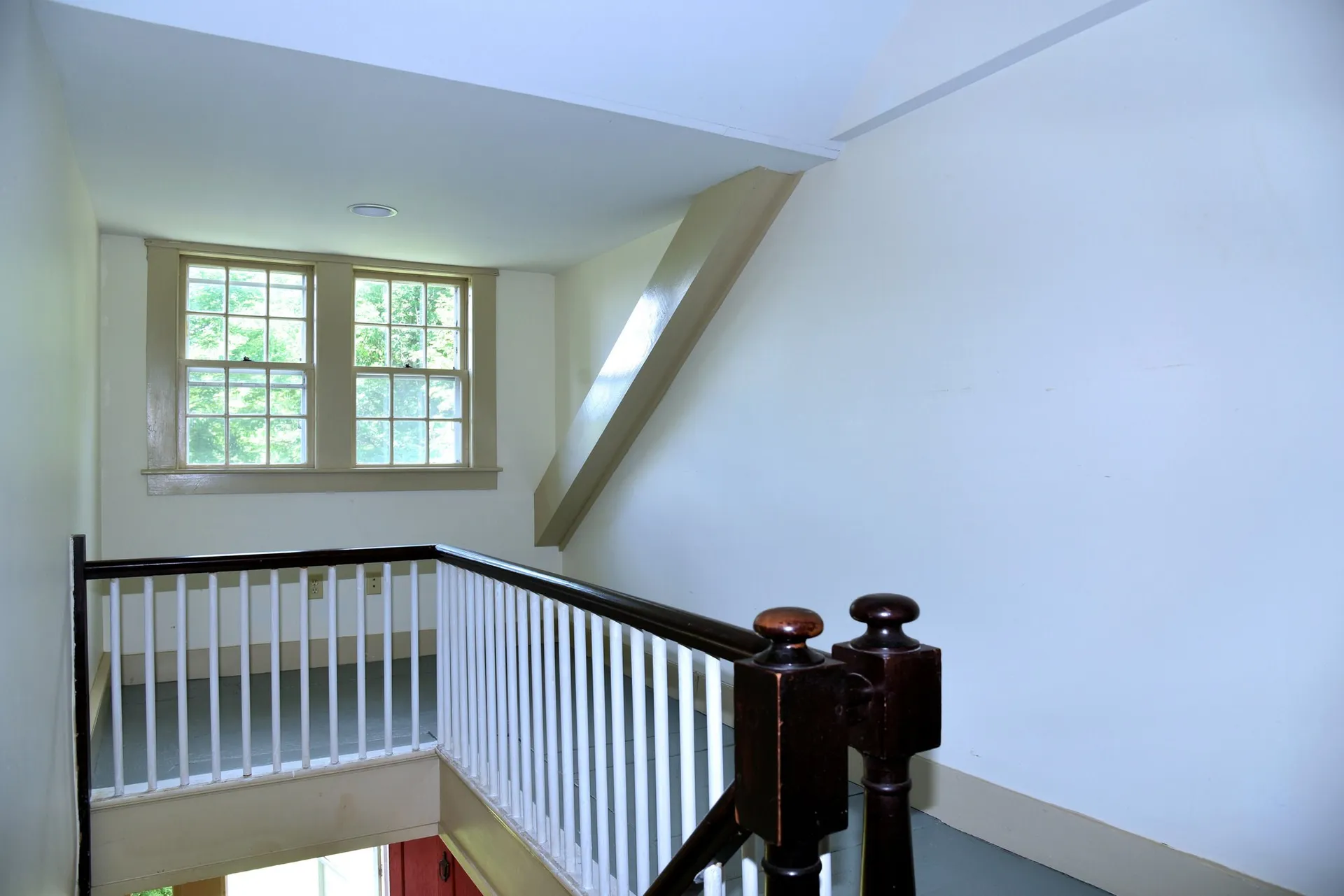 85 Coxboro Road Holderness NH 03245