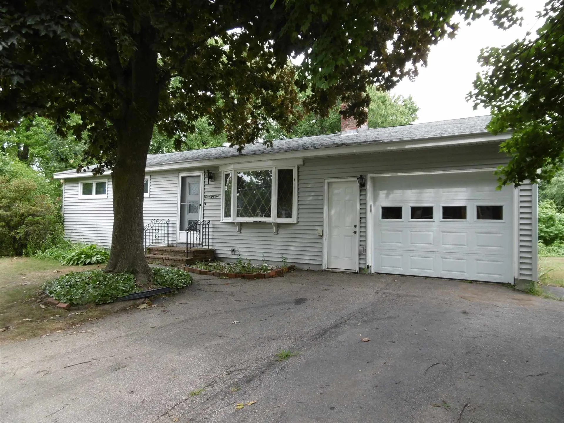 155 Waverly Street Manchester NH 03109