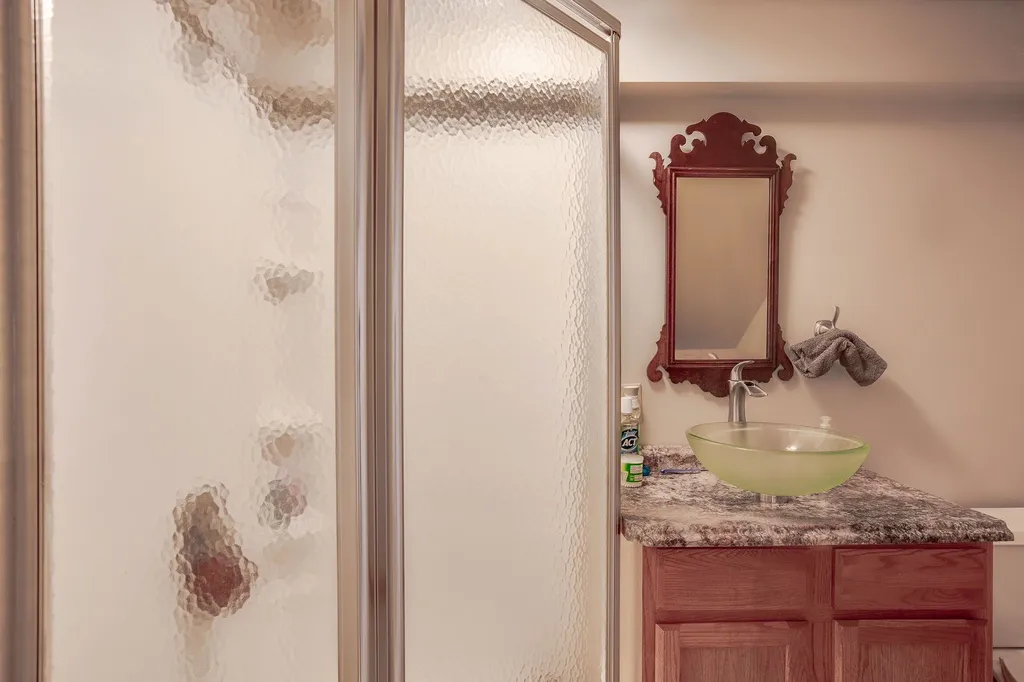 670-672 Amory Street Manchester NH 03102