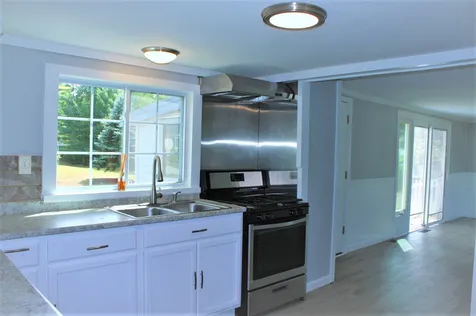 31 Centerwood Drive Concord NH 03301