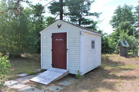 31 Centerwood Drive Concord NH 03301