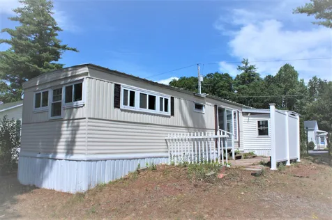 31 Centerwood Drive Concord NH 03301