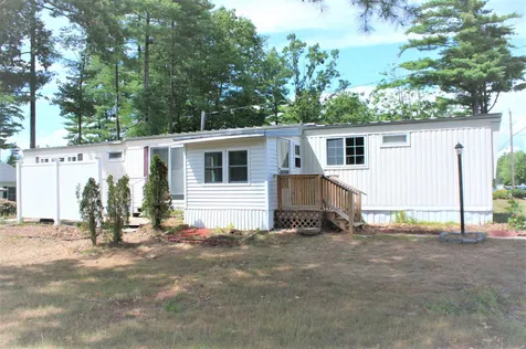 31 Centerwood Drive Concord NH 03301