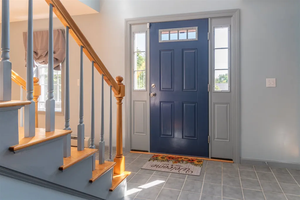 23 Cheney Lane Danville NH 03819