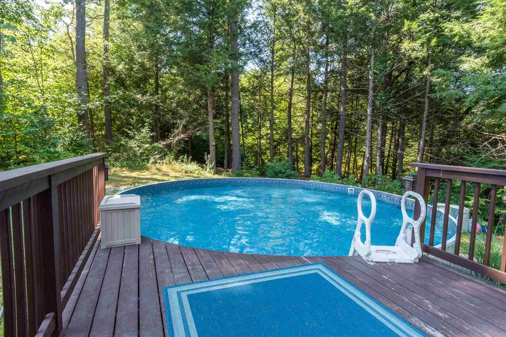 23 Cheney Lane Danville NH 03819