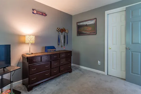 23 Cheney Lane Danville NH 03819