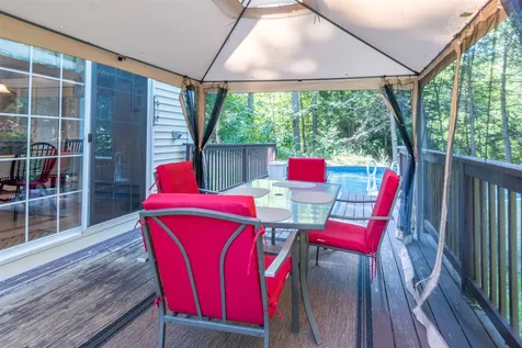 23 Cheney Lane Danville NH 03819