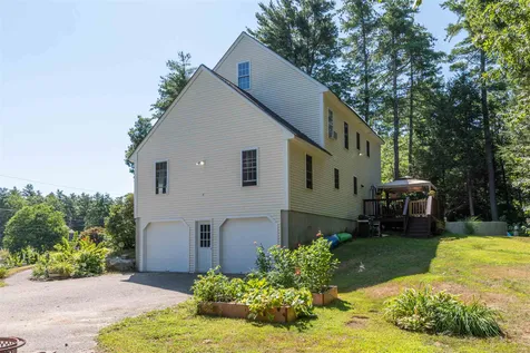 23 Cheney Lane Danville NH 03819