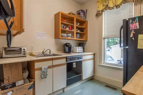 33 East Pearl Street Nashua NH 03060