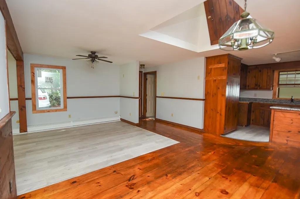 5 Lakeview Avenue Sandown NH 03873