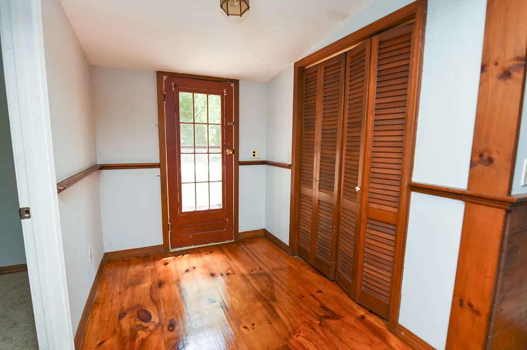 5 Lakeview Avenue Sandown NH 03873