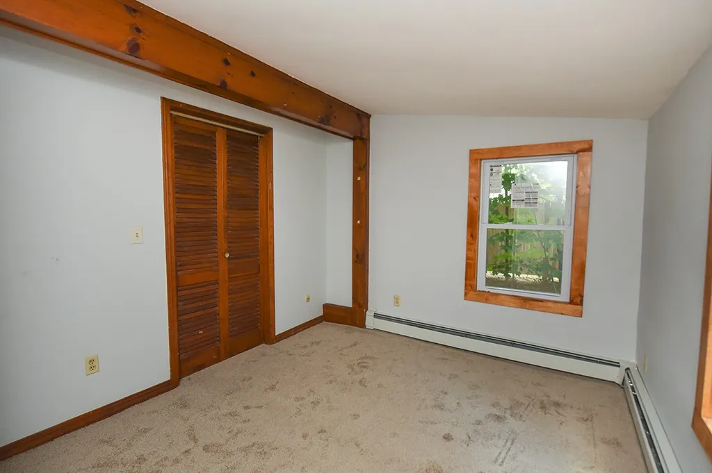 5 Lakeview Avenue Sandown NH 03873