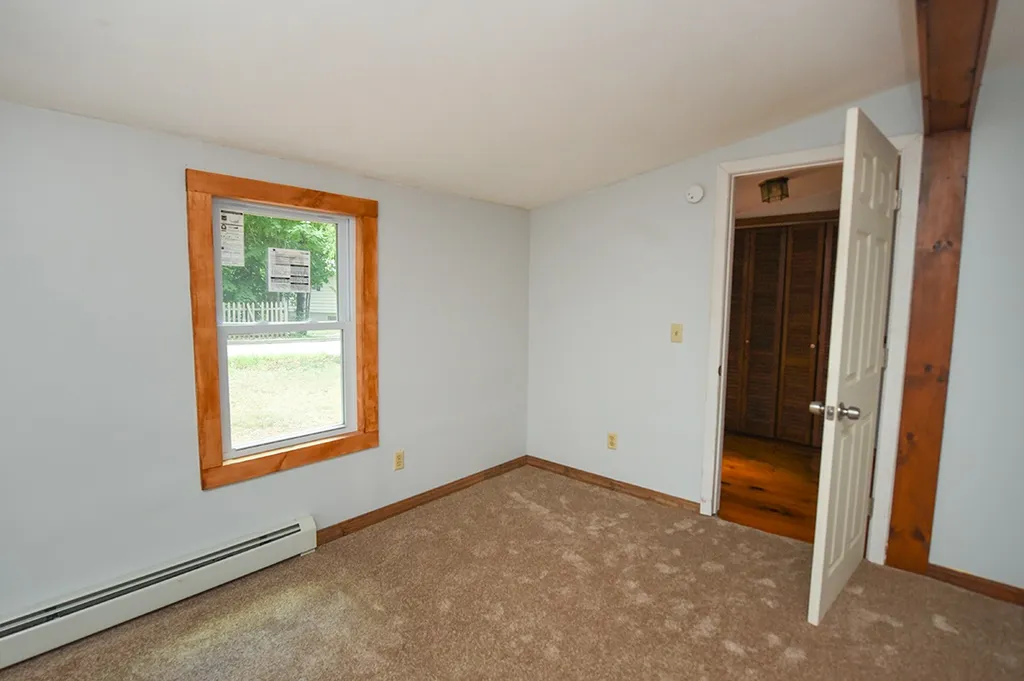 5 Lakeview Avenue Sandown NH 03873