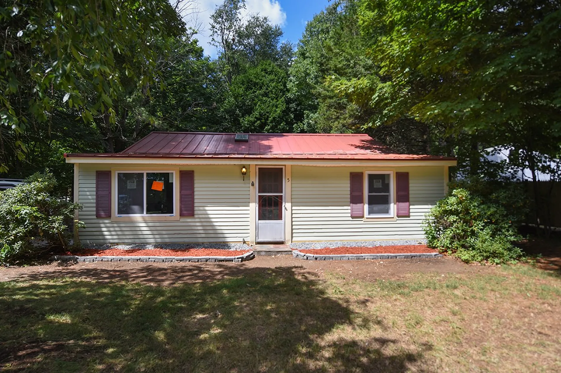 5 Lakeview Avenue Sandown NH 03873