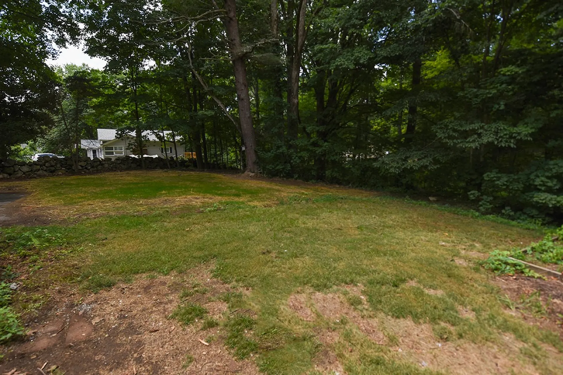 5 Lakeview Avenue Sandown NH 03873