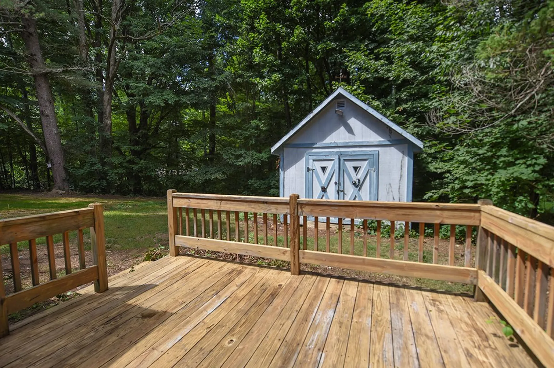5 Lakeview Avenue Sandown NH 03873